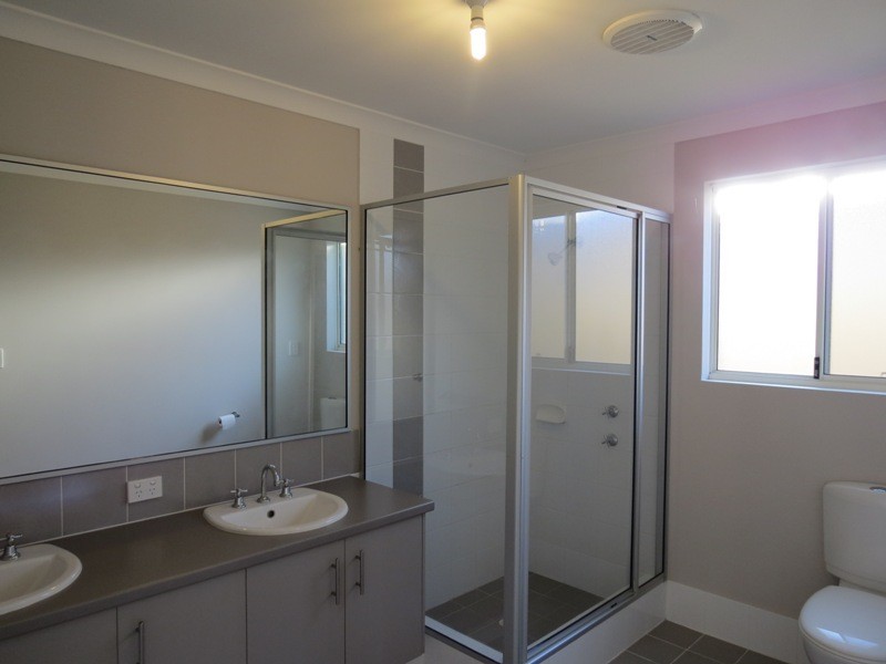 1 Mala Way, Success WA 6164