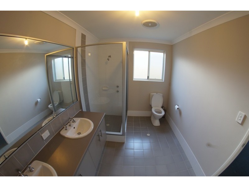 1 Mala Way, Success WA 6164