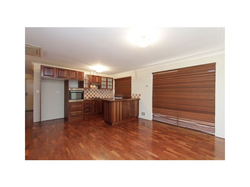 22 Folland Pde, Atwell WA 6164