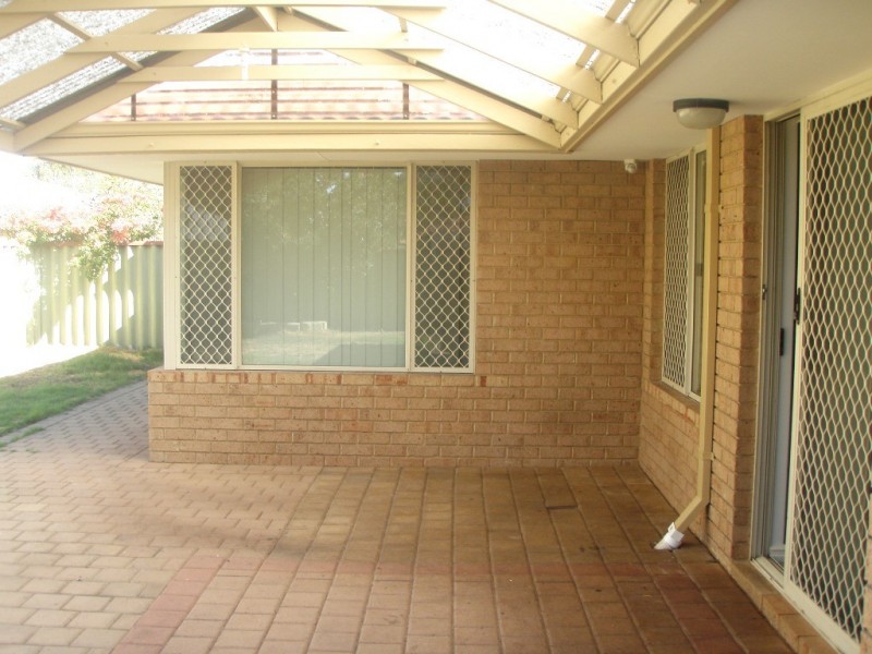 3 Dusenberg Mews, Atwell WA 6164