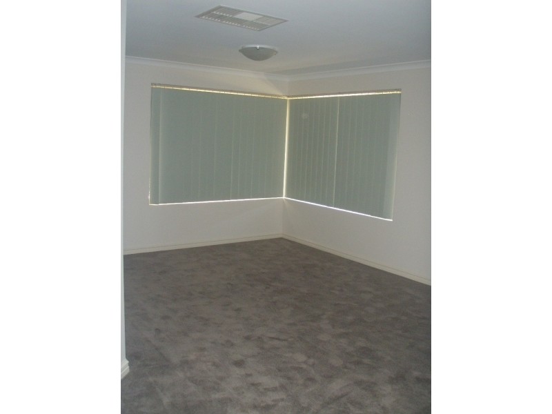 3 Dusenberg Mews, Atwell WA 6164