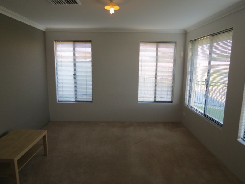 36 Botany Pde, Hammond Park WA 6164