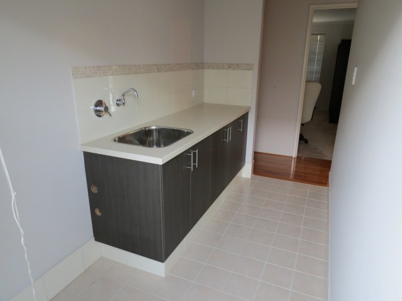 36 Botany Pde, Hammond Park WA 6164
