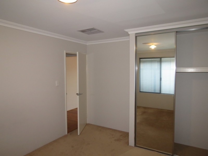 36 Botany Pde, Hammond Park WA 6164