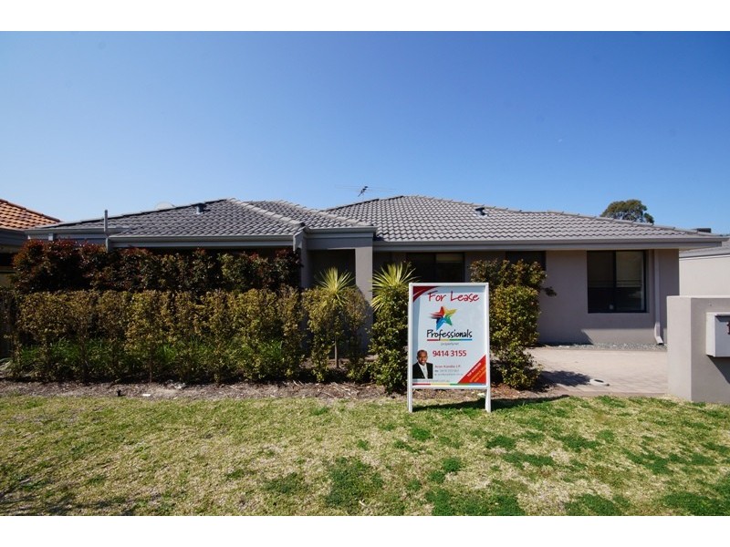 LEASED!!! 1/19 Pittwater Way, Success WA 6164