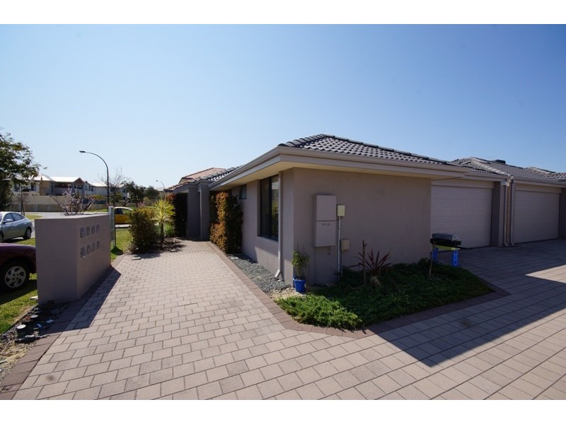 LEASED!!! 1/19 Pittwater Way, Success WA 6164