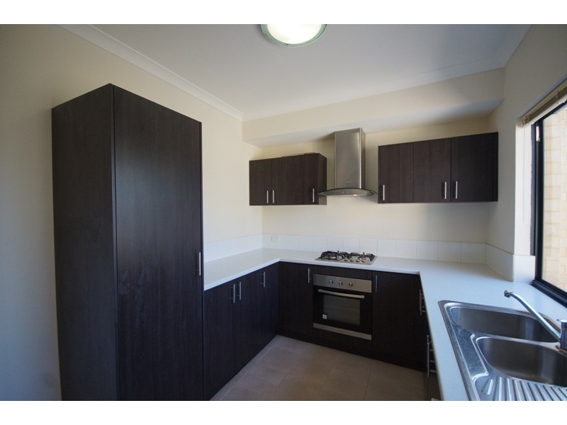 LEASED!!! 1/19 Pittwater Way, Success WA 6164