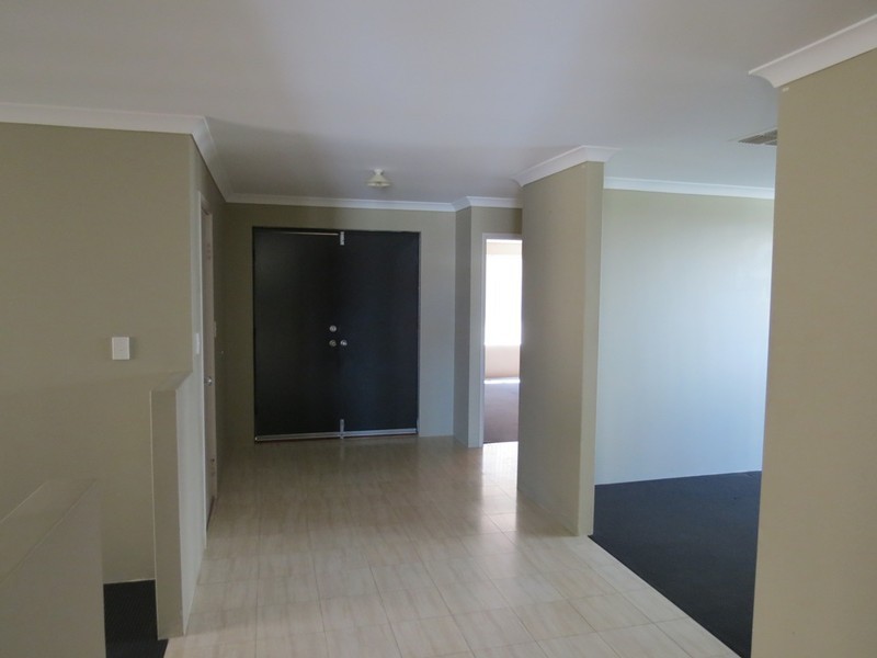 5 Fareham Crescent, Wellard WA 6170