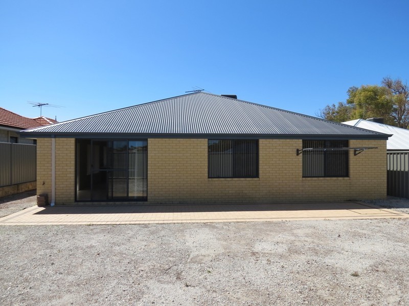 5 Fareham Crescent, Wellard WA 6170