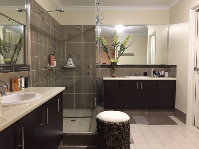 LEASED!!! 28 Patchouli Cct, Atwell WA 6164