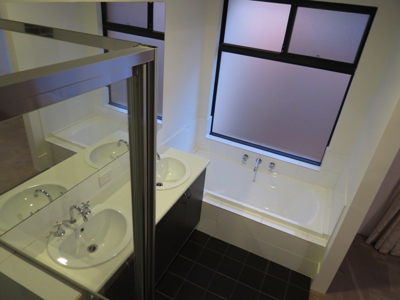 20 Bhutan St, Aubin Grove WA 6164