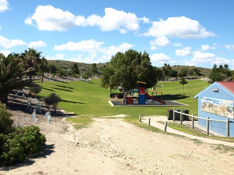 10 Current St, Yanchep WA 6035