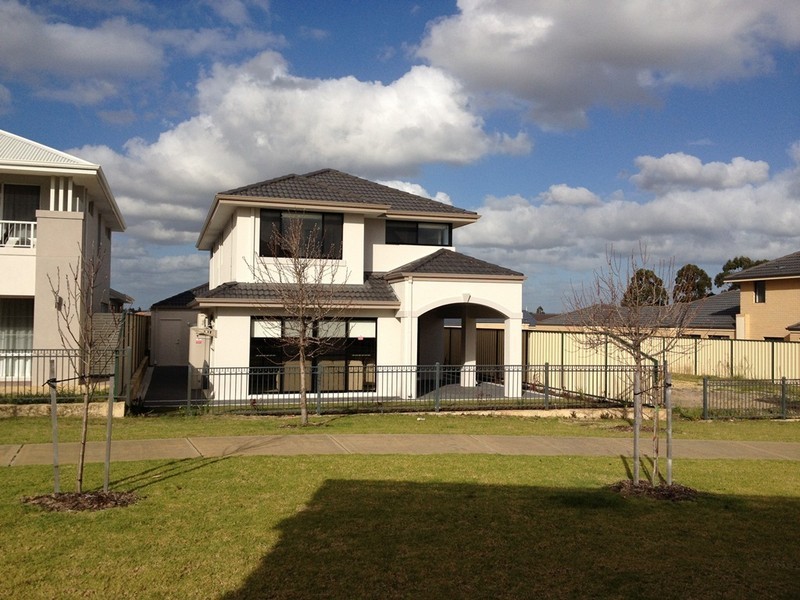 7 Monet Lane, Success WA 6164