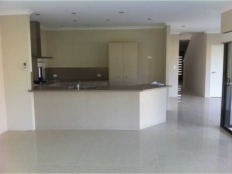 7 Monet Lane, Success WA 6164