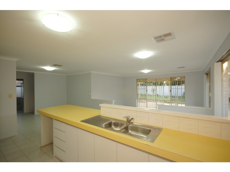 22 Marich Cove, Atwell WA 6164