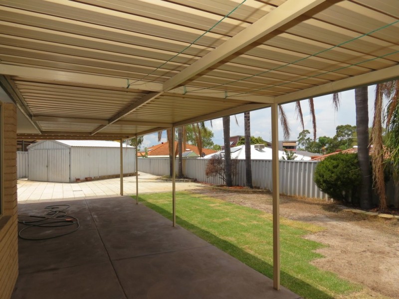 6 Ellery Court, Success WA 6164