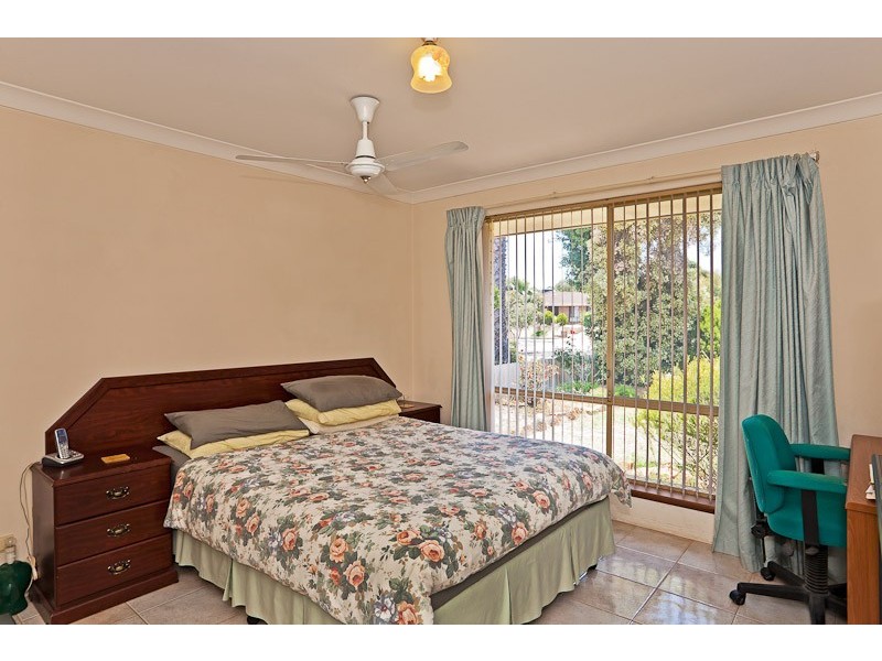 4 Farrington Road, Leeming WA 6149