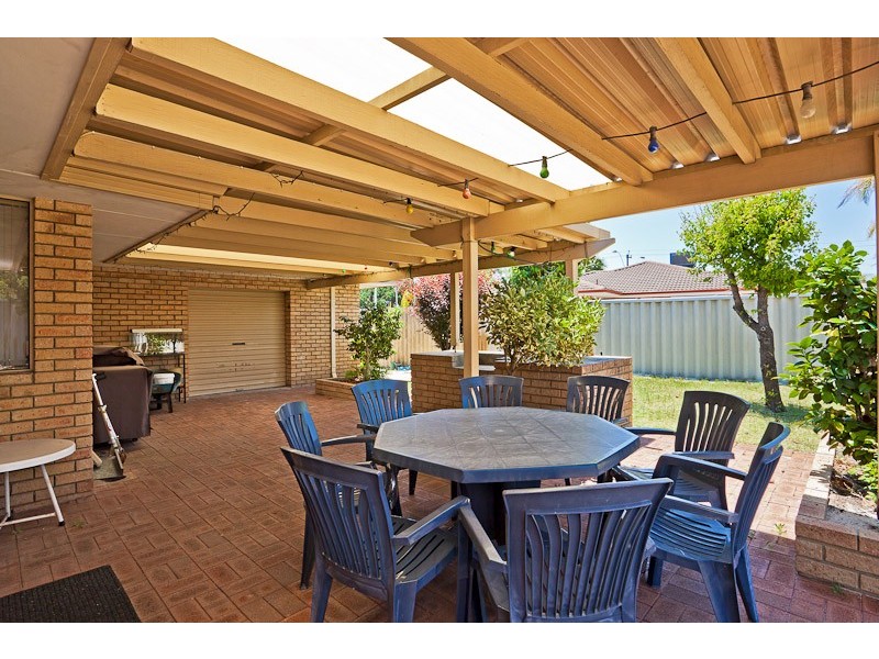 4 Farrington Road, Leeming WA 6149