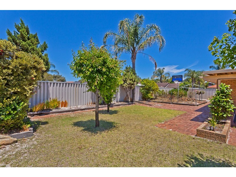 4 Farrington Road, Leeming WA 6149