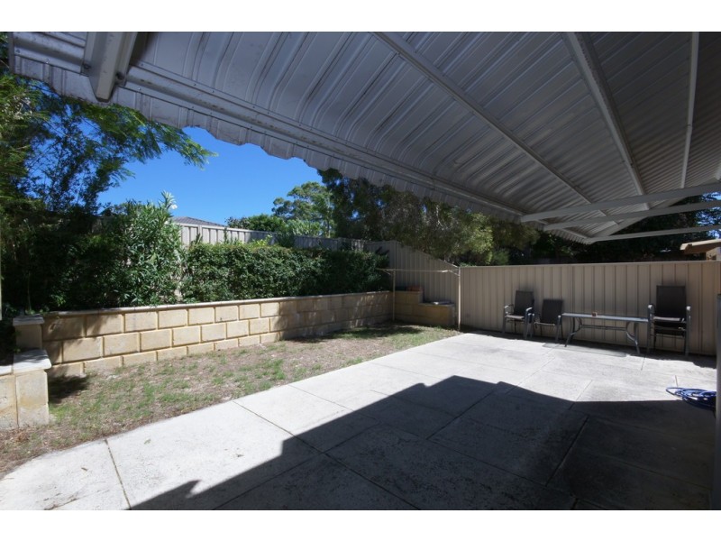 Room 2, 9/79 MacLeod Road, Applecross WA 6153