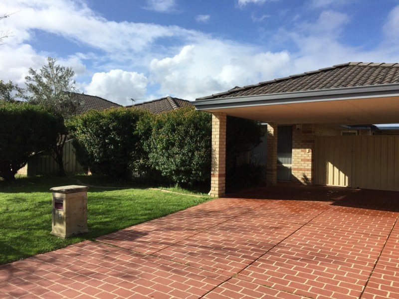 16 Tozer Loop, Atwell WA 6164