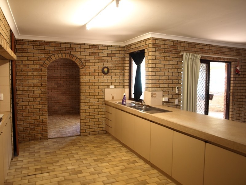 6 Barbados Close, Safety Bay WA 6169