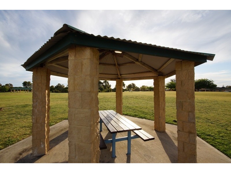 6 Barbados Close, Safety Bay WA 6169