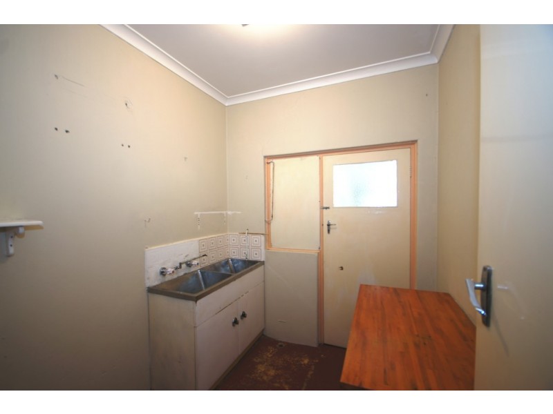 4 Thurlow Avenue, Yokine WA 6060