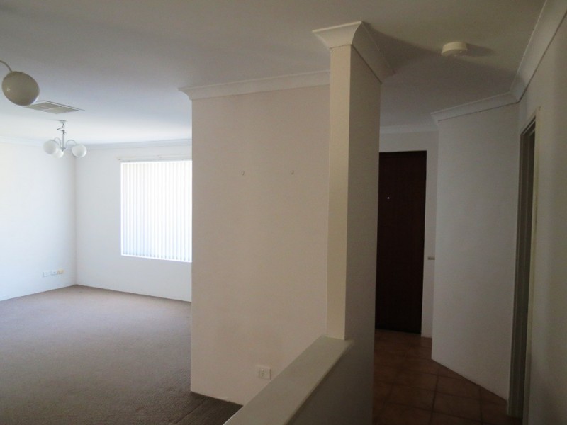 17 Bree Close, Atwell WA 6164