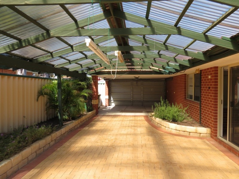 17 Bree Close, Atwell WA 6164