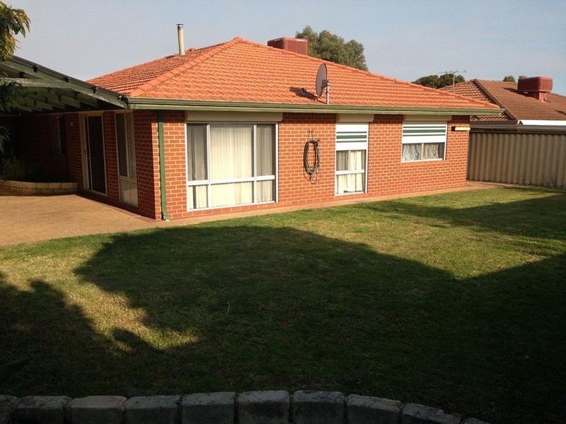 17 Bree Close, Atwell WA 6164