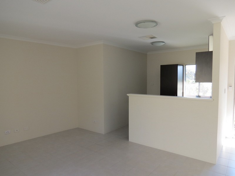 7/19 Pittwater Way, Success WA 6164