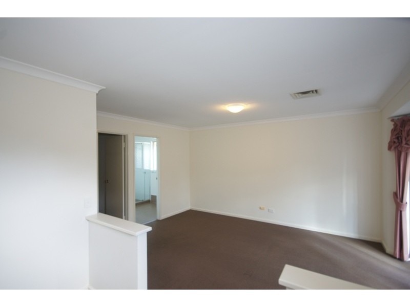 6 BUSS WAY, Atwell WA 6164