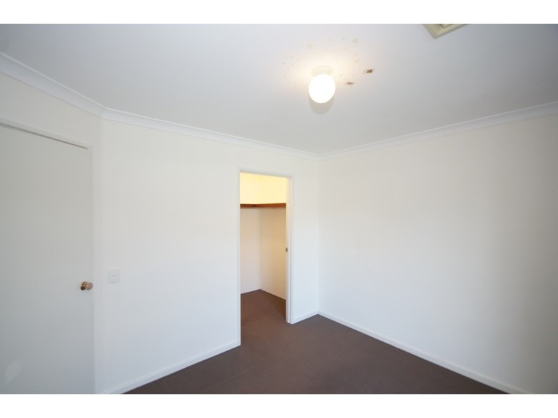 6 BUSS WAY, Atwell WA 6164