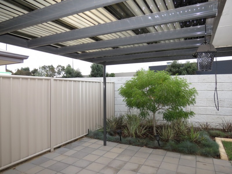 15/2 Twilight Mews, Aubin Grove WA 6164