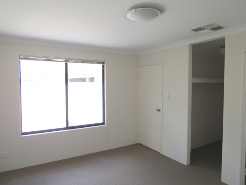 Unit 3/19 Pittwater Way, Success WA 6164