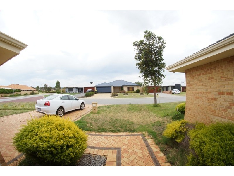 7 Vance Road, Byford WA 6122