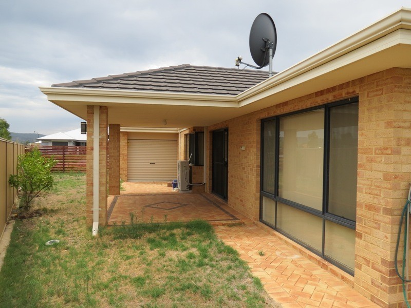 7 Vance Road, Byford WA 6122