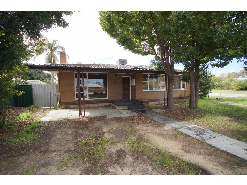 122 Crandon Street, Gosnells WA 6110