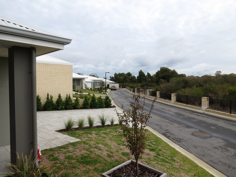 10/27 BARFIELD RD, Hammond Park WA 6164