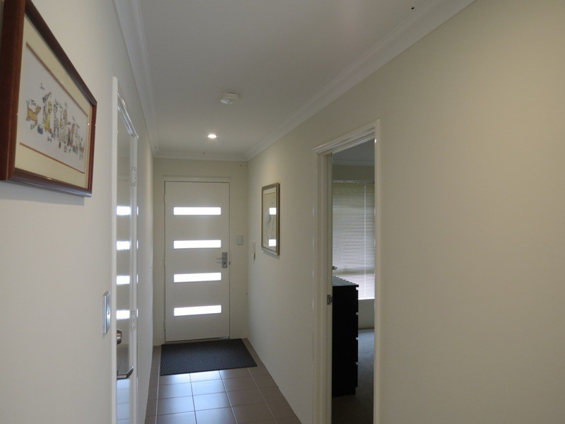 10/27 BARFIELD RD, Hammond Park WA 6164