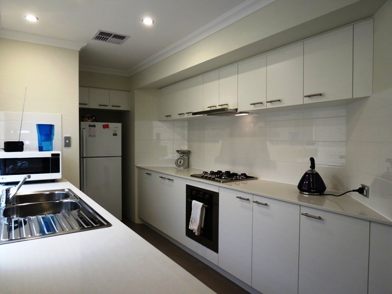 10/27 BARFIELD RD, Hammond Park WA 6164