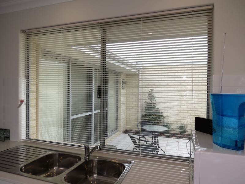 10/27 BARFIELD RD, Hammond Park WA 6164