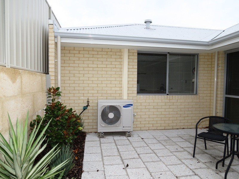 10/27 BARFIELD RD, Hammond Park WA 6164