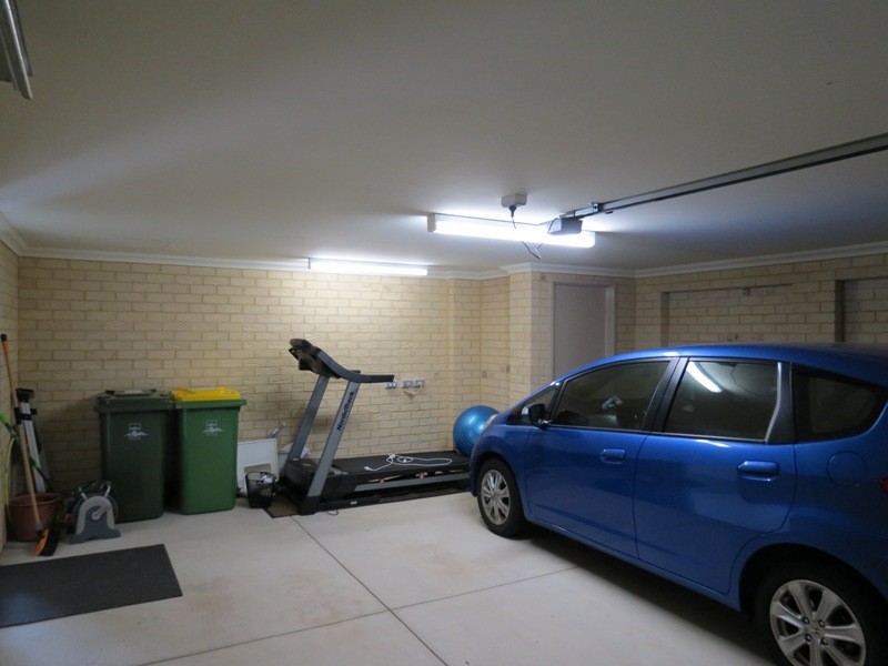 10/27 BARFIELD RD, Hammond Park WA 6164