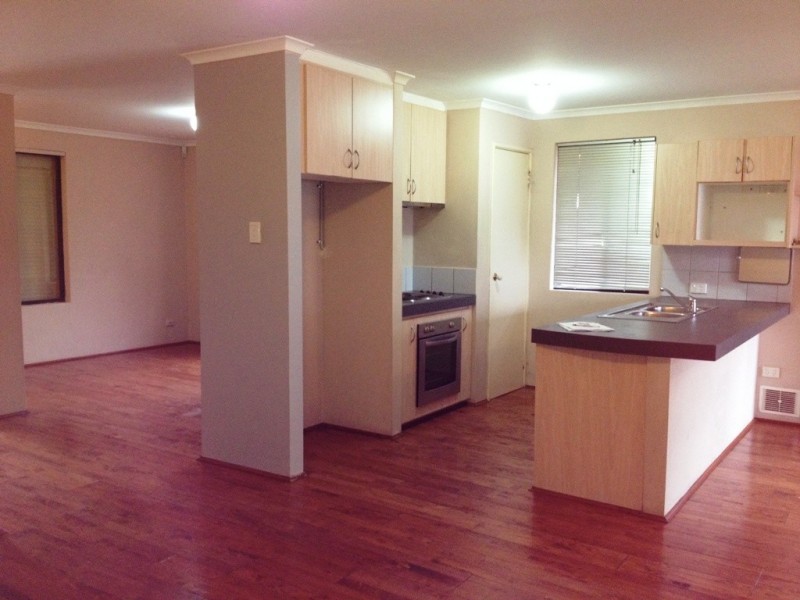 11 Wah Court, Atwell WA 6164