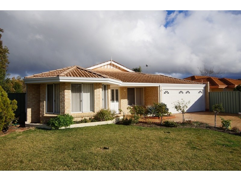 1 Barcroft Court, Atwell WA 6164