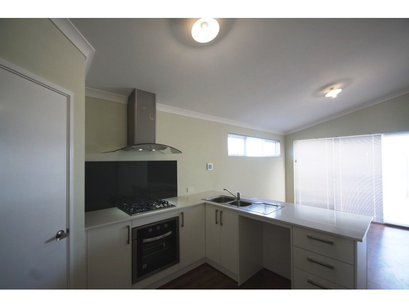 13A Biloxi Loop, Success WA 6164