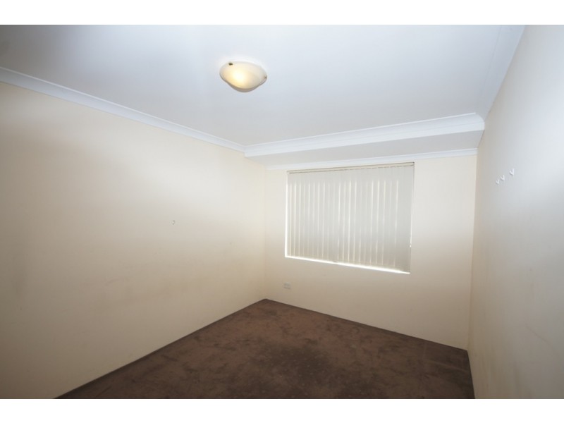 13 Extensa Road, Wattle Grove WA 6107