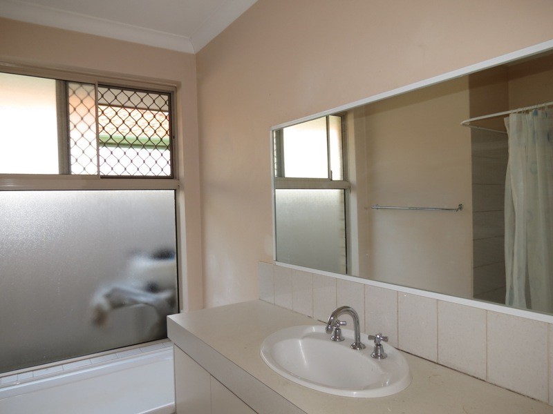 8 Harriet Place, Cloverdale WA 6105
